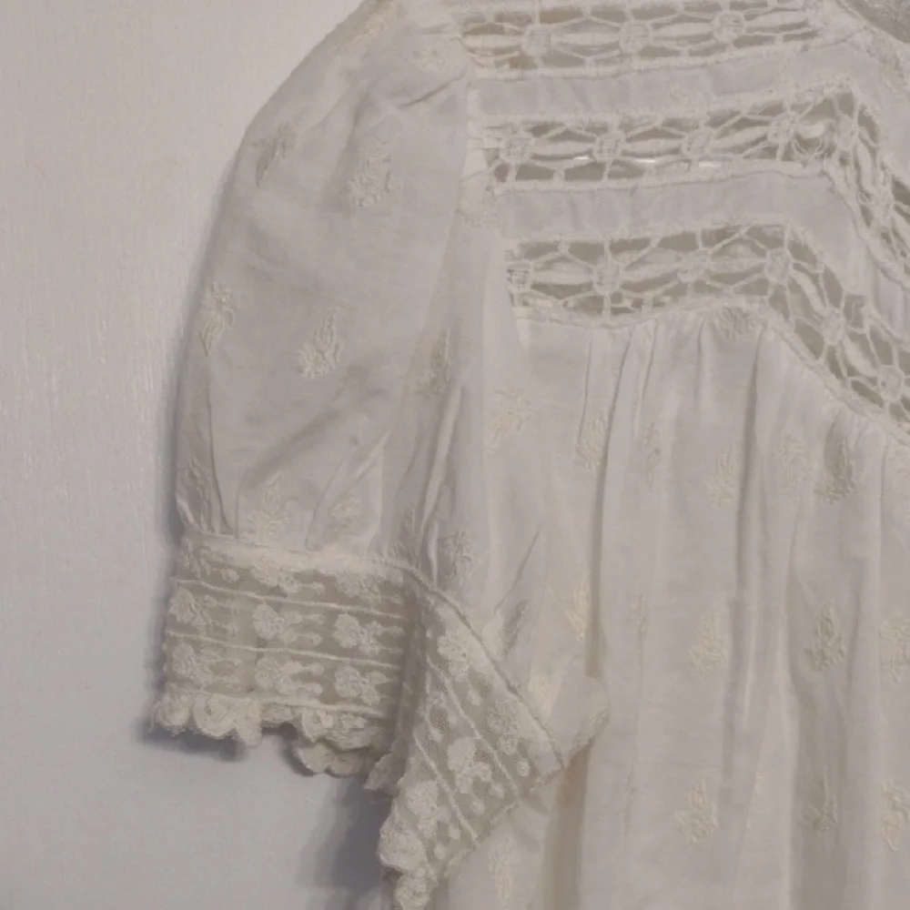Free People Vintage Elegant White Lace Blouse Size XS - Picture 3 of 12
